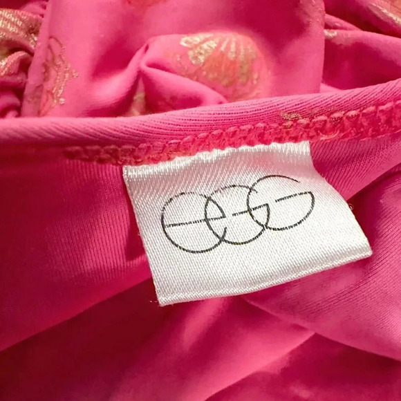 Egg Collective | Diana Coral and Gold One Piece Suit (4) 🐚 - Picture 4 of 5